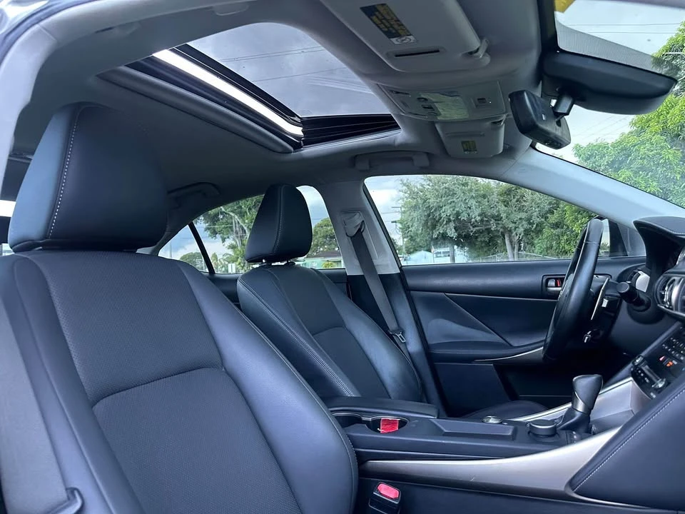 2018 Lexus IS 3rd Gen - Image 11 of 13