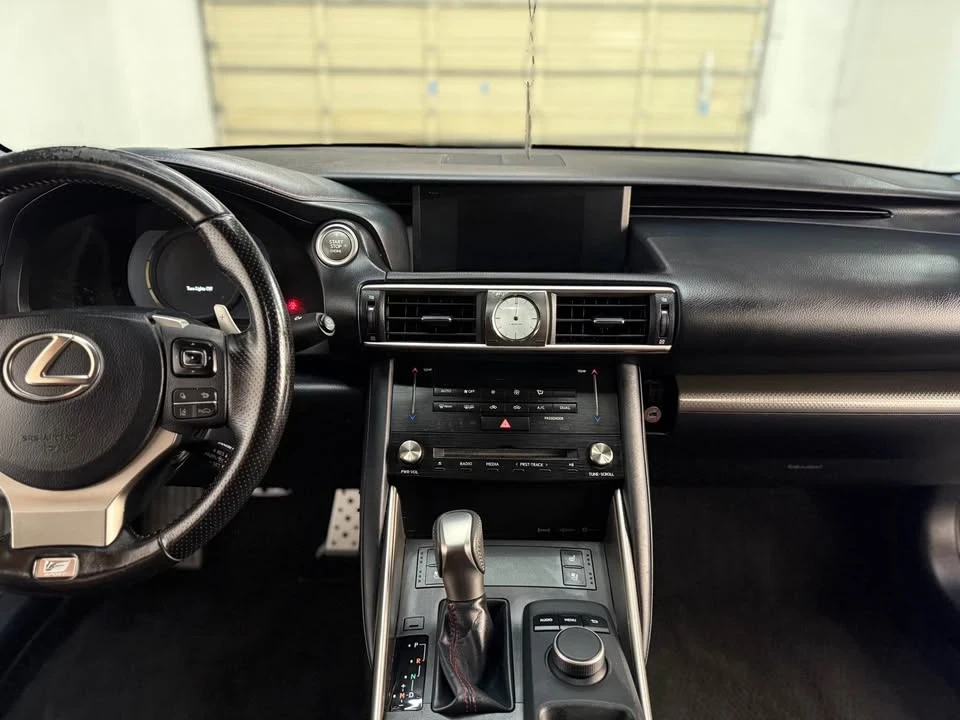 2018 Lexus IS 3rd Gen - Image 19 of 19