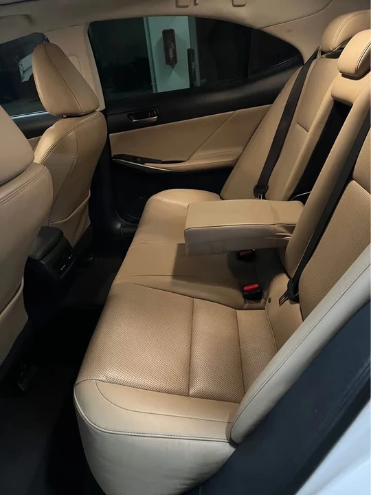 2018 Lexus IS 3rd Gen - Image 8 of 20