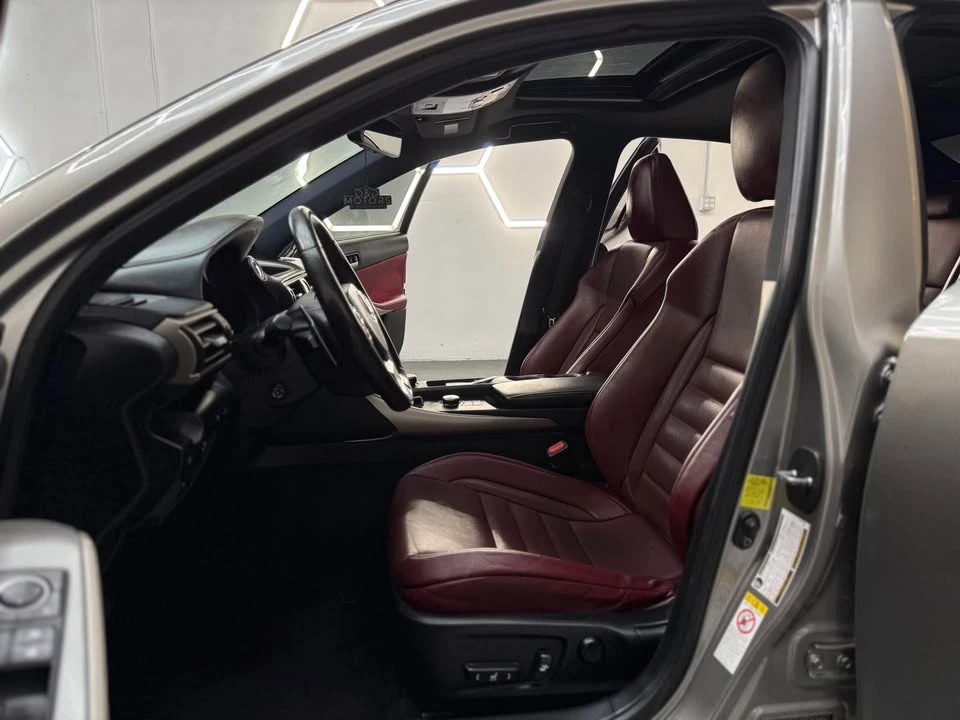 2018 Lexus IS 3rd Gen - Image 11 of 19
