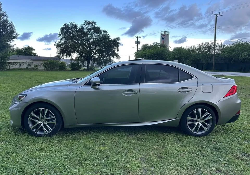 2018 Lexus IS 3rd Gen - Image 4 of 13