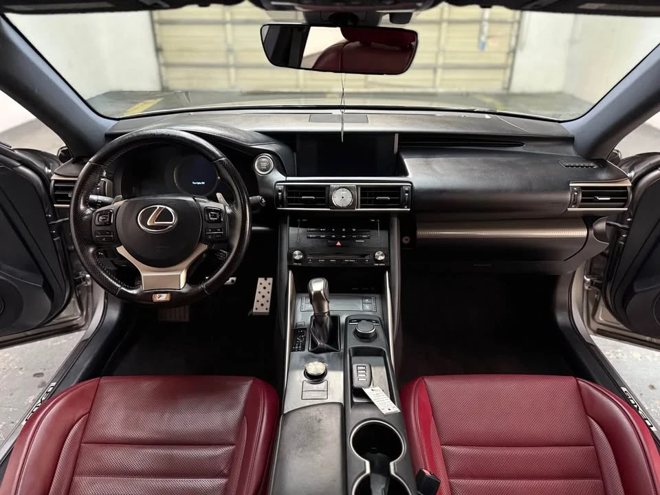 2018 Lexus IS 3rd Gen - Image 17 of 19
