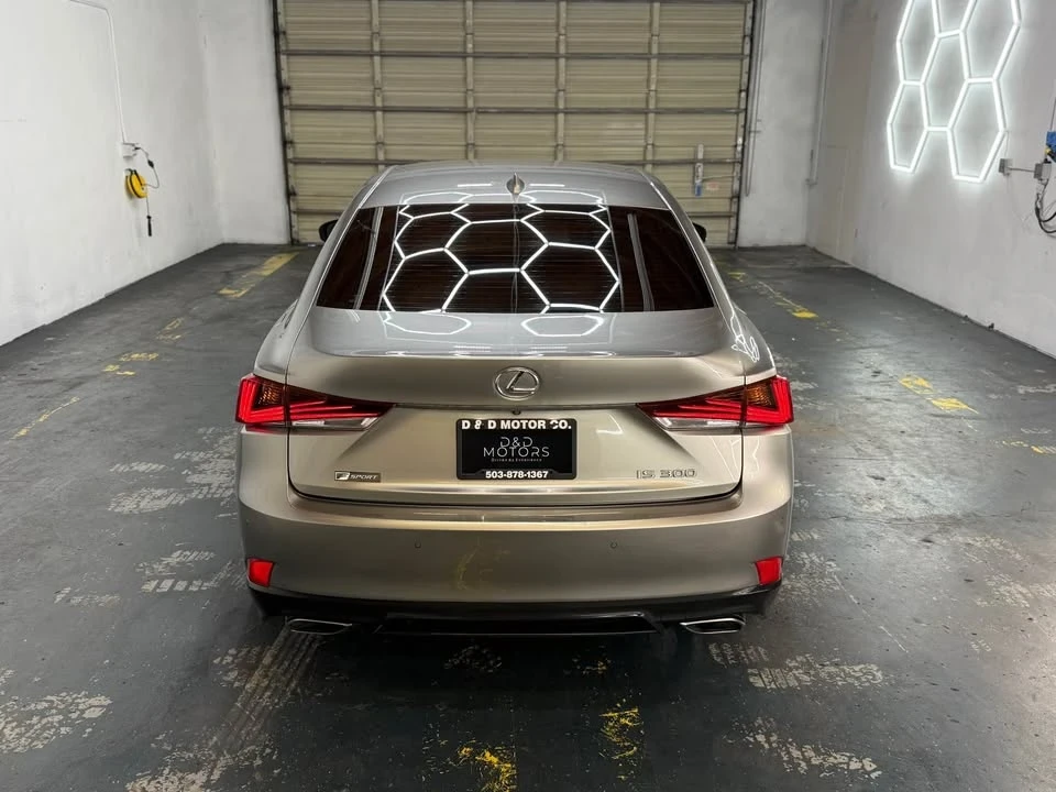 2018 Lexus IS 3rd Gen - Image 5 of 19