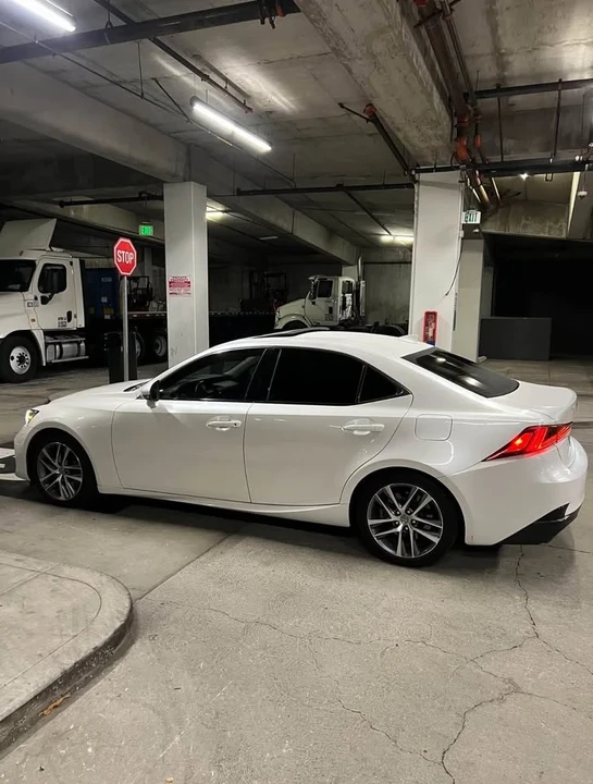 2018 Lexus IS 3rd Gen - Image 4 of 20