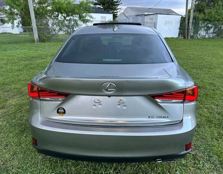 2018 Lexus IS 3rd Gen - Image 6 of 13