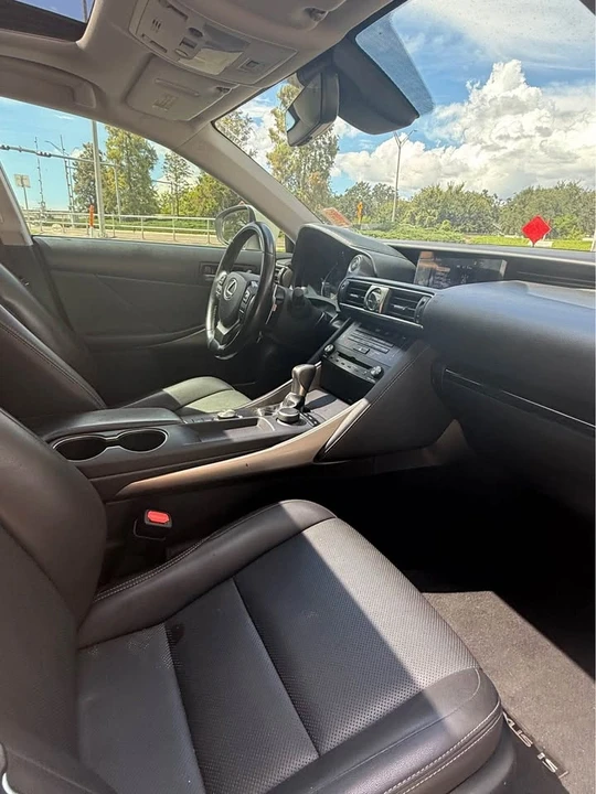 2018 Lexus IS 3rd Gen - Image 8 of 9