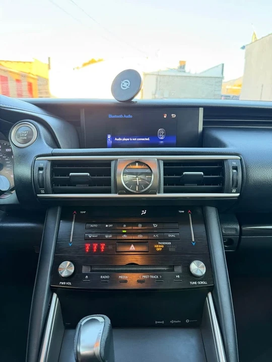 2018 Lexus IS 3rd Gen - Image 9 of 13