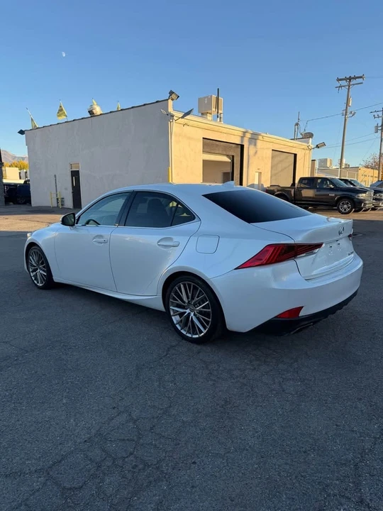 2018 Lexus IS 3rd Gen - Image 6 of 13