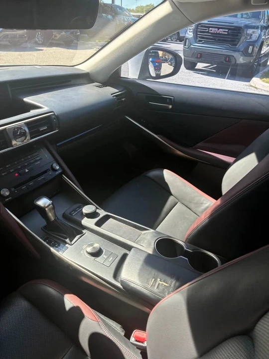 2018 Lexus IS 3rd Gen - Image 5 of 6