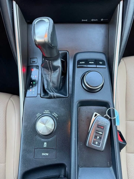 2018 Lexus IS 3rd Gen - Image 10 of 13