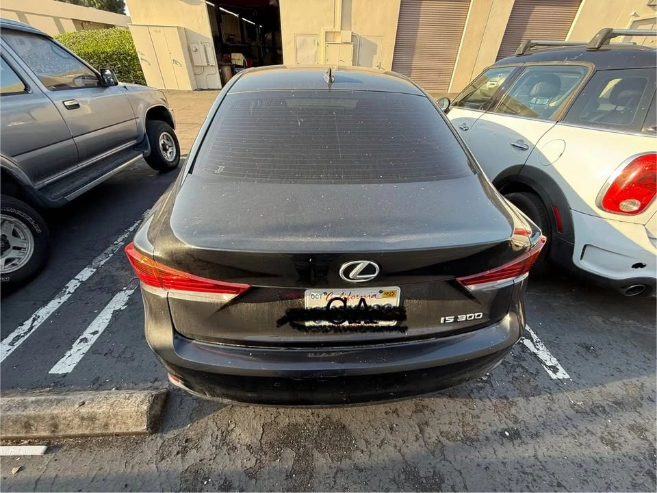 2018 Lexus IS 3rd Gen - Image 5 of 12