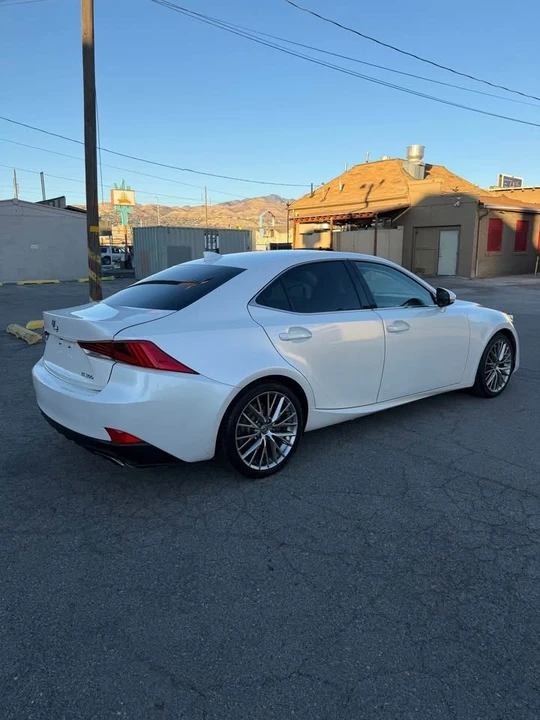 2018 Lexus IS 3rd Gen - Image 4 of 13