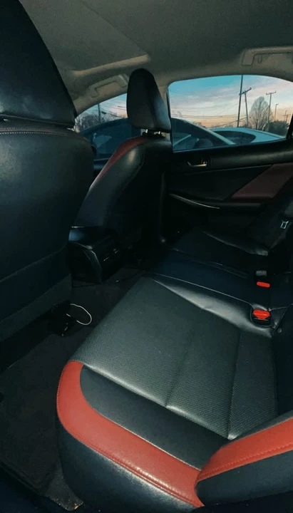 2018 Lexus IS 3rd Gen - Image 10 of 11