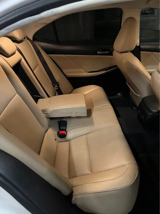 2018 Lexus IS 3rd Gen - Image 12 of 20