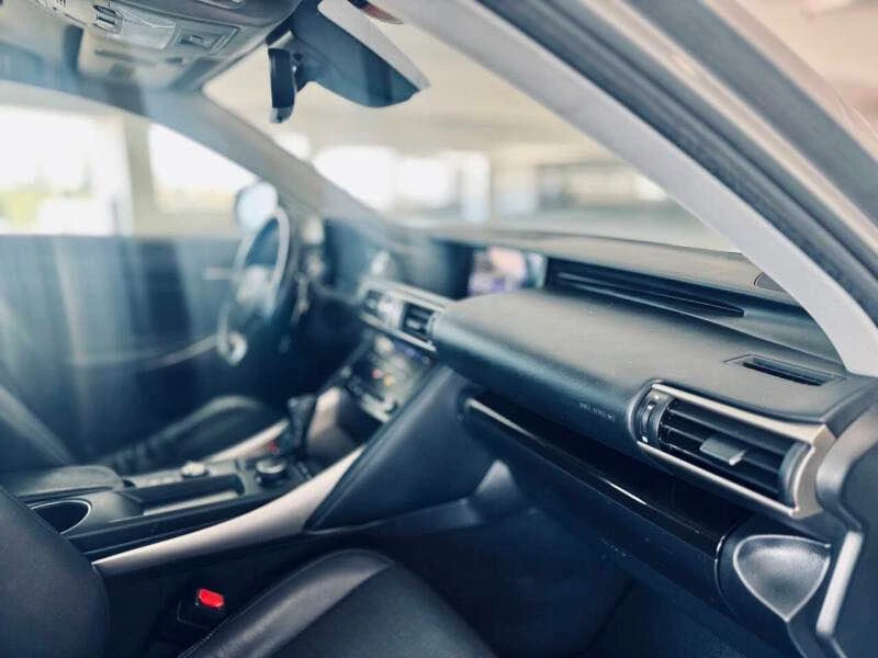 2018 Lexus IS 3rd Gen - Image 9 of 14