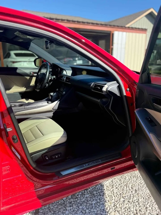 2018 Lexus IS 3rd Gen - Image 9 of 13