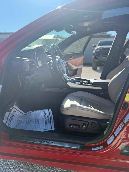 2018 Lexus IS 3rd Gen - Image 12 of 13