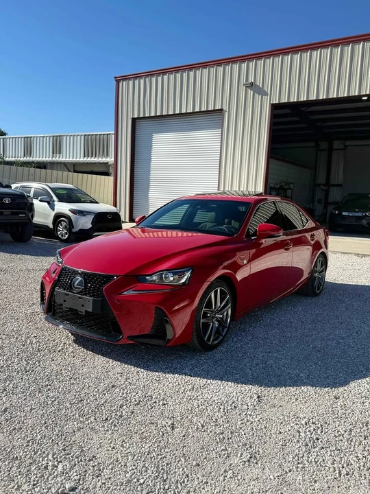 2018 Lexus IS 3rd Gen - Image 7 of 13