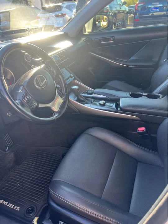 2018 Lexus IS 3rd Gen - Image 8 of 9