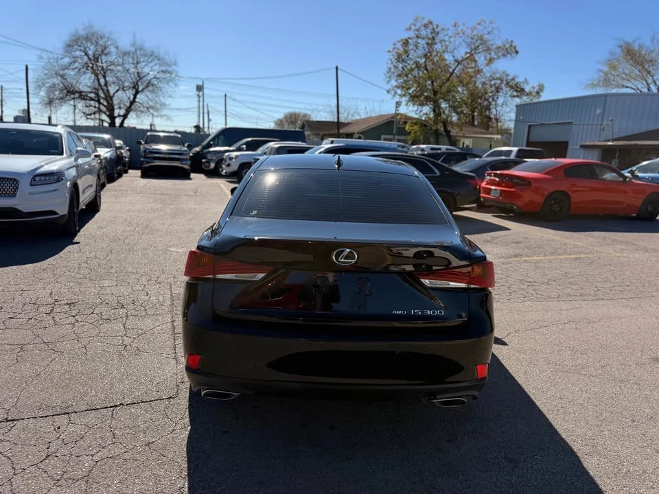 2018 Lexus IS 3rd Gen - Image 4 of 18