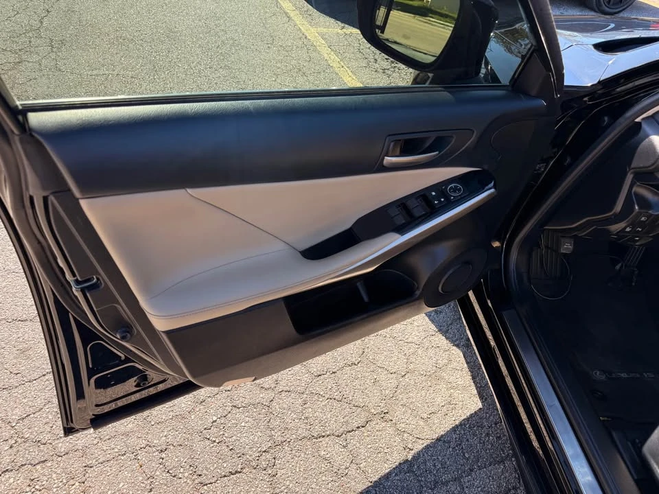 2018 Lexus IS 3rd Gen - Image 18 of 18