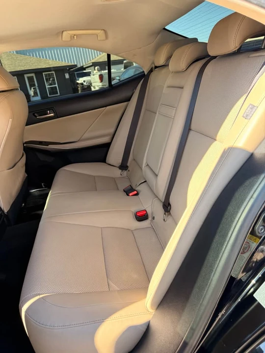 2018 Lexus IS 3rd Gen - Image 9 of 18