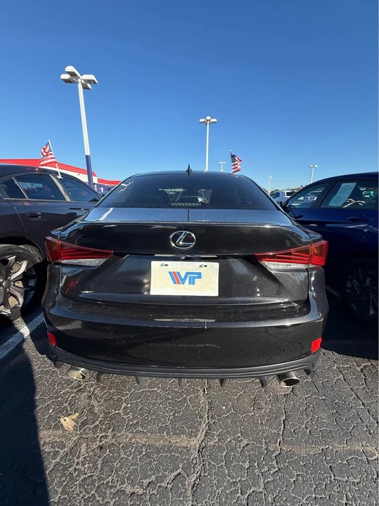 2018 Lexus IS 3rd Gen - Image 4 of 10