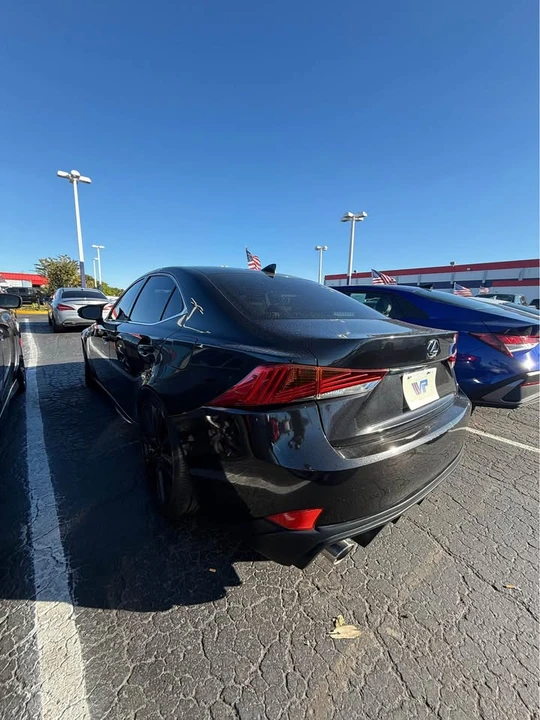 2018 Lexus IS 3rd Gen - Image 5 of 10