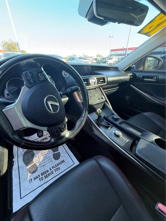 2018 Lexus IS 3rd Gen - Image 7 of 10