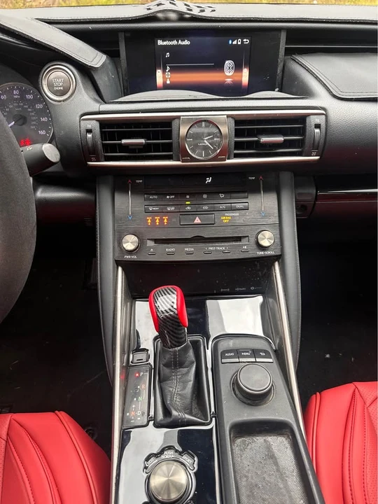 2018 Lexus IS 3rd Gen - Image 10 of 12