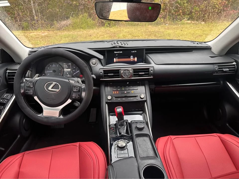 2018 Lexus IS 3rd Gen - Image 8 of 12