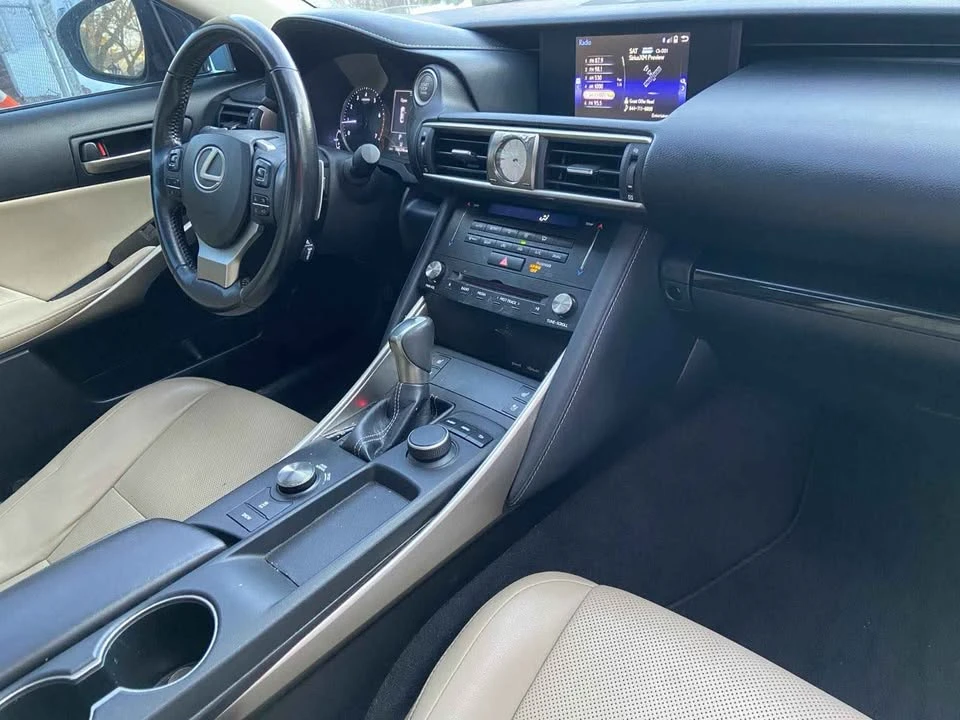 2018 Lexus IS 3rd Gen - Image 11 of 14
