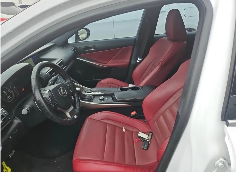 2018 Lexus IS 3rd Gen - Image 10 of 12