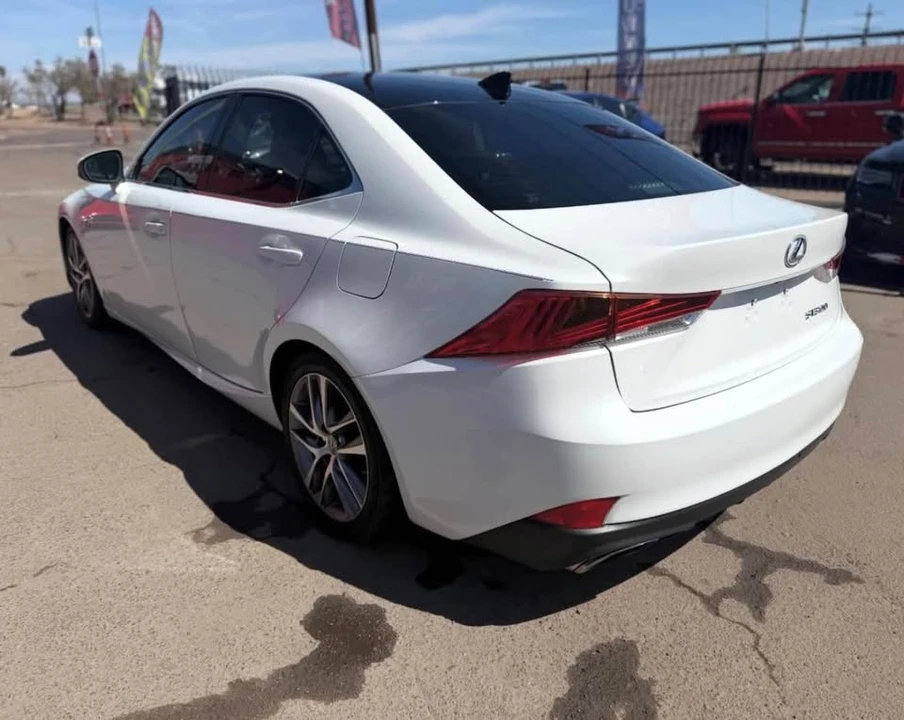 2018 Lexus IS 3rd Gen - Image 3 of 10