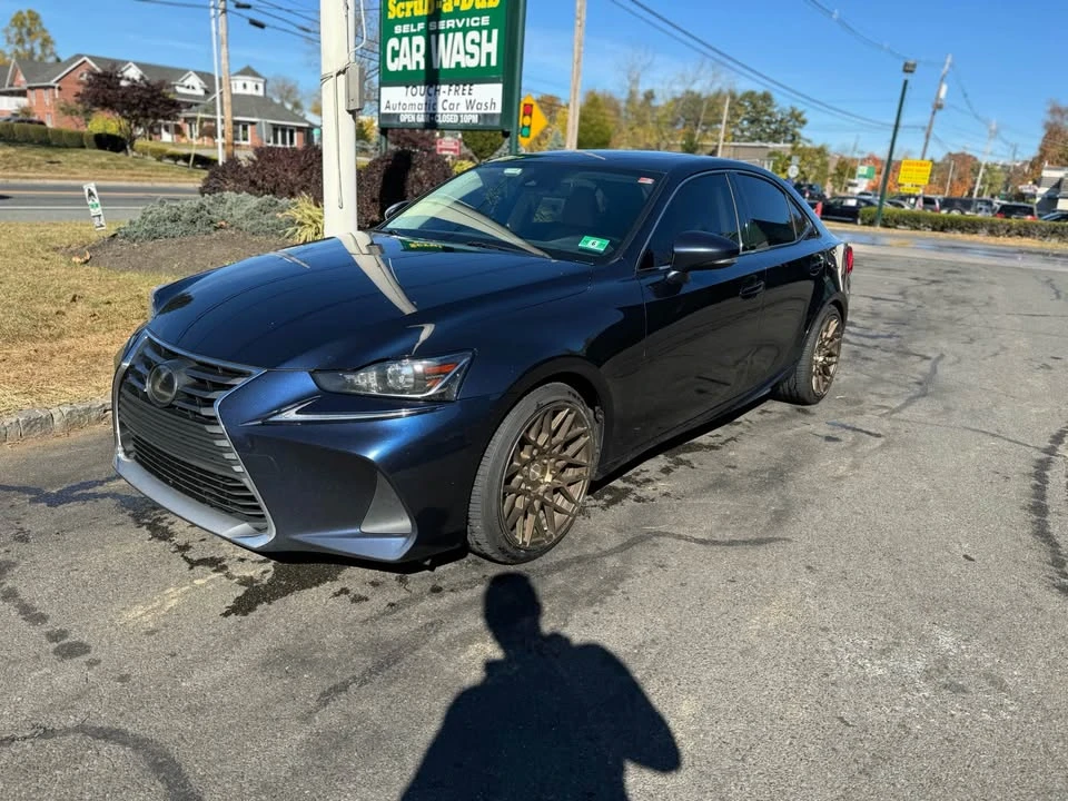 2018 Lexus IS 3rd Gen - Image 5 of 8