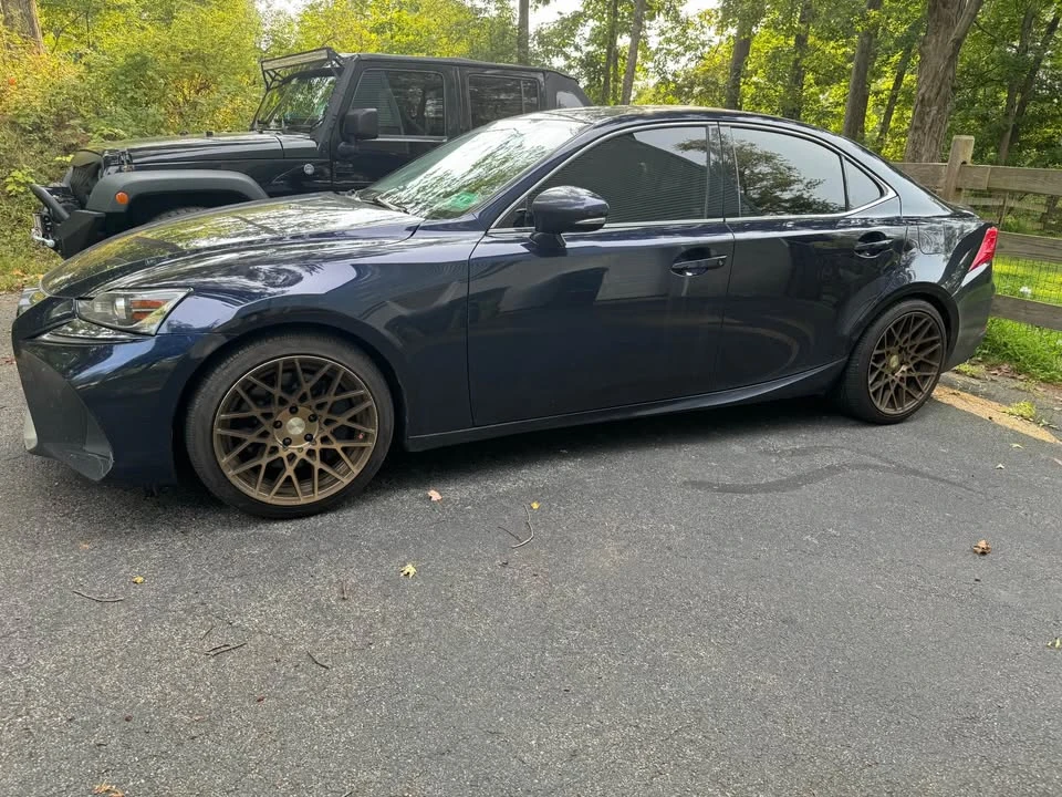 2018 Lexus IS 3rd Gen - Image 6 of 8