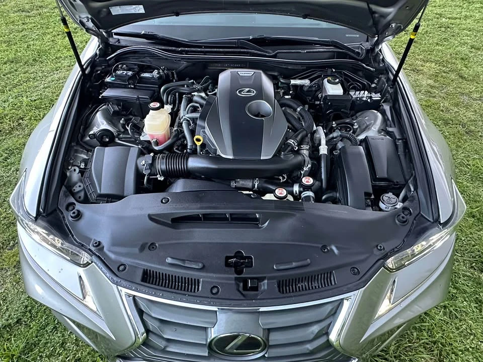 2018 Lexus IS 3rd Gen - Image 12 of 12