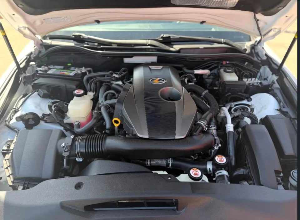 2018 Lexus IS 3rd Gen - Image 9 of 10