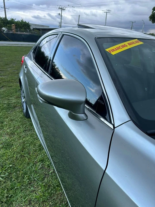 2018 Lexus IS 3rd Gen - Image 5 of 12