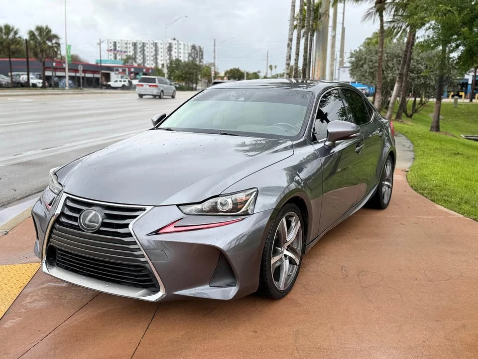 2018 Lexus IS 3rd Gen - Image 2 of 12