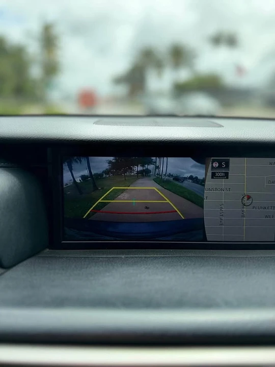 2018 Lexus IS 3rd Gen - Image 10 of 12