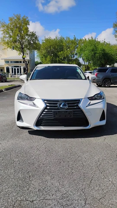 2018 Lexus IS 3rd Gen - Image 3 of 11