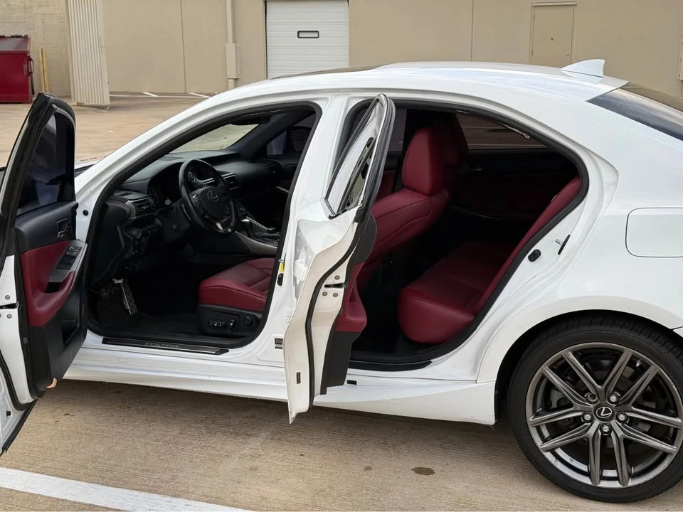 2018 Lexus IS 3rd Gen - Image 11 of 18