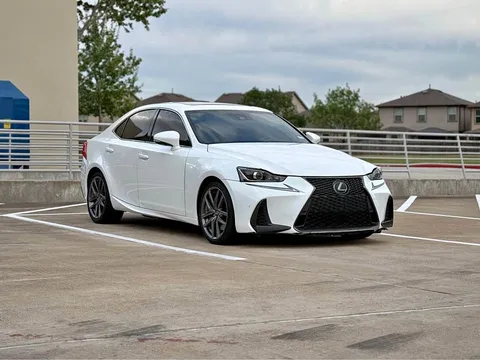 2018 Lexus IS 300 Sedan
