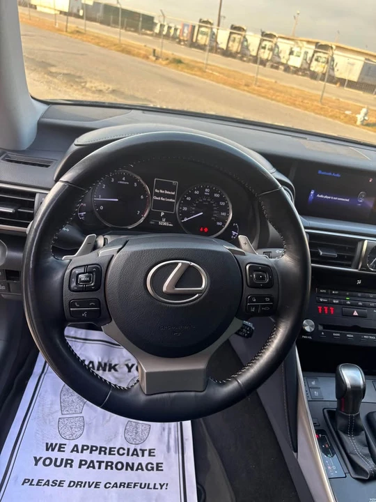 2018 Lexus IS 3rd Gen - Image 9 of 17