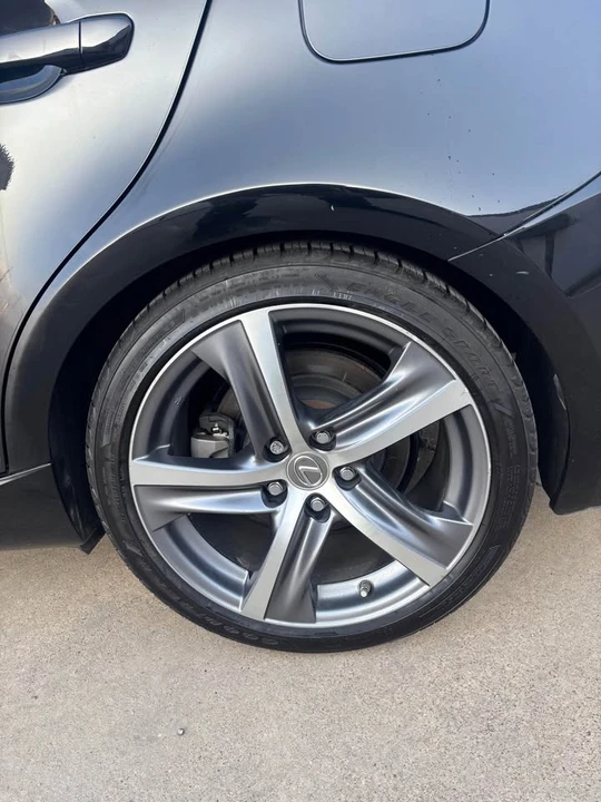 2018 Lexus IS 3rd Gen - Image 16 of 17