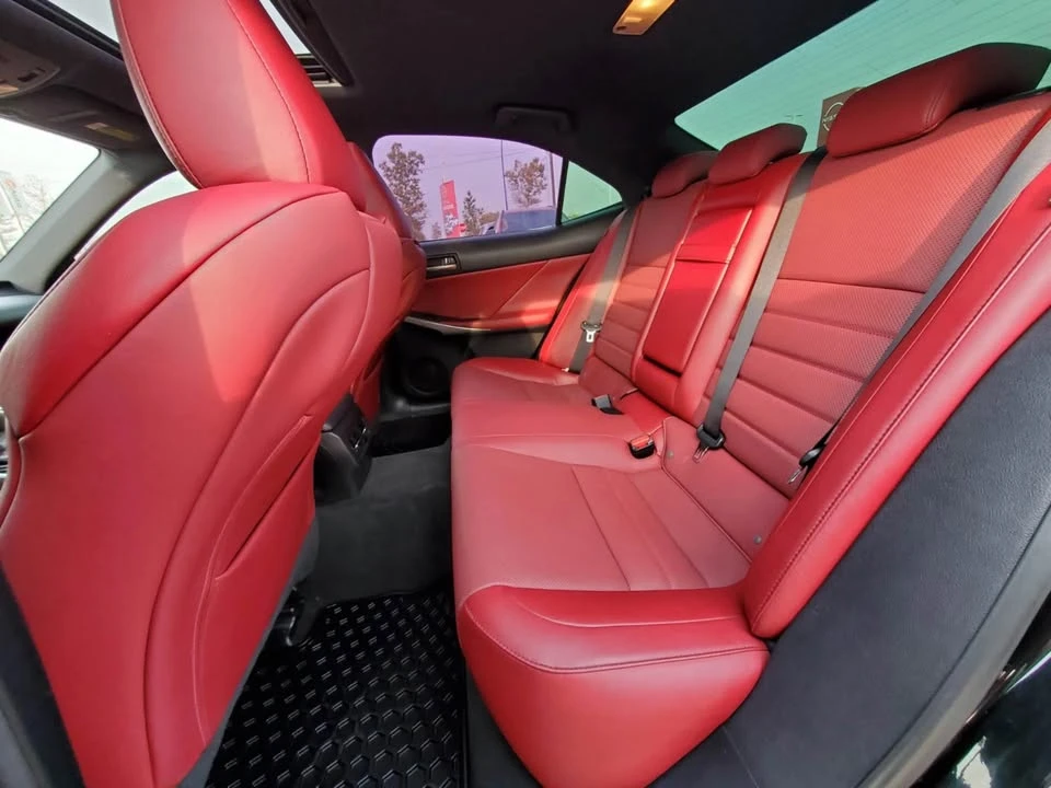 2018 Lexus IS 3rd Gen - Image 7 of 10