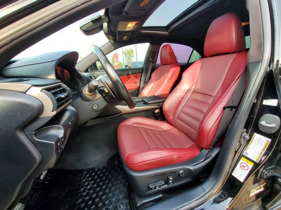 2018 Lexus IS 3rd Gen - Image 5 of 10