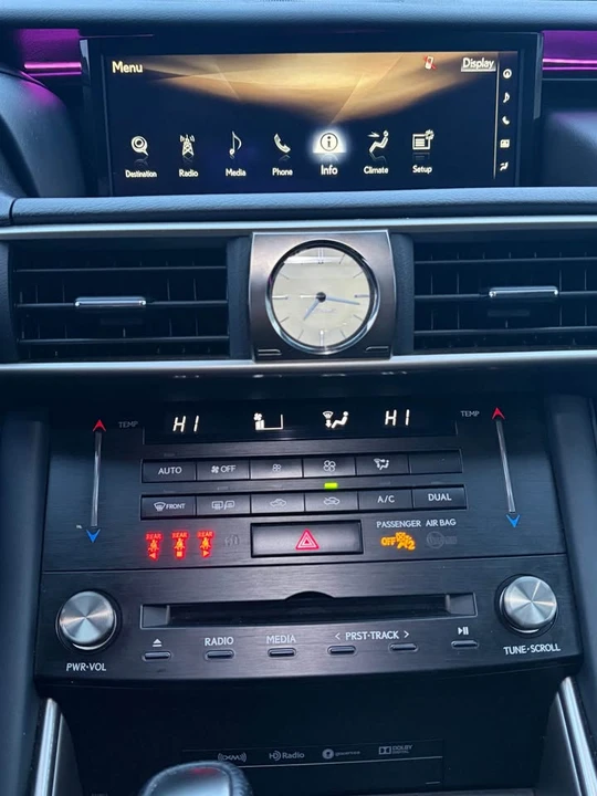 2018 Lexus IS 3rd Gen - Image 8 of 9