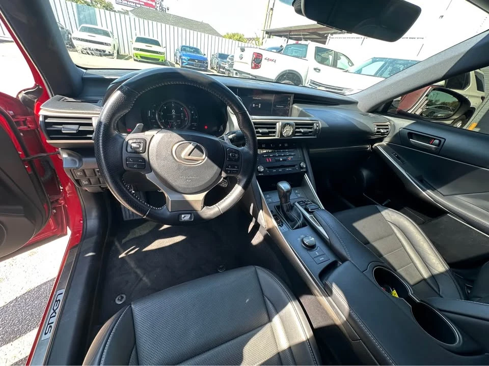 2018 Lexus IS 3rd Gen - Image 7 of 9